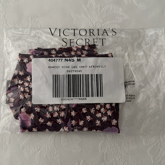 Victoria’s Secret Floral Raw cut High Leg Cheeky NWT 💜 - Picture 6 of 6